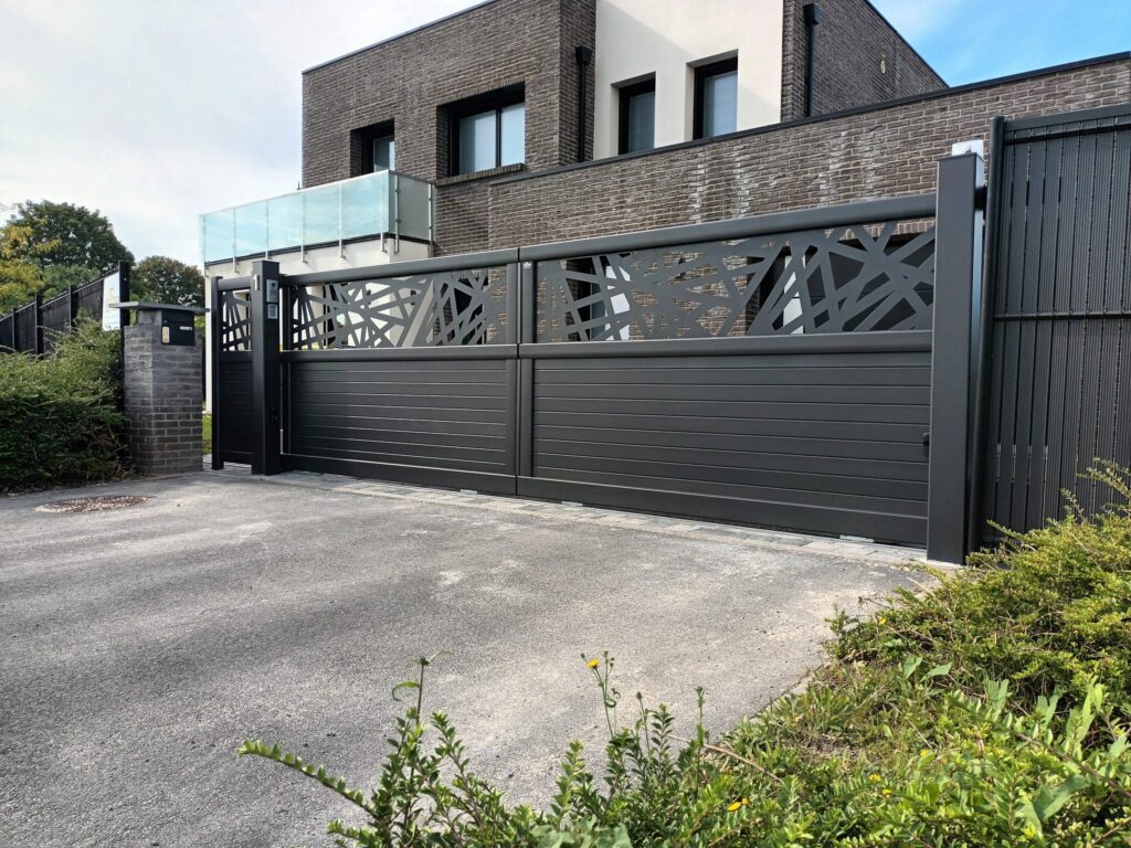 portail coulissant aluminium