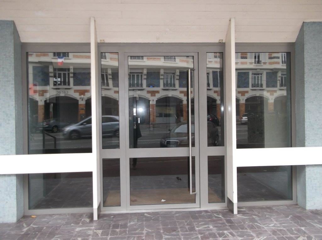 Porte d'entrée immeuble