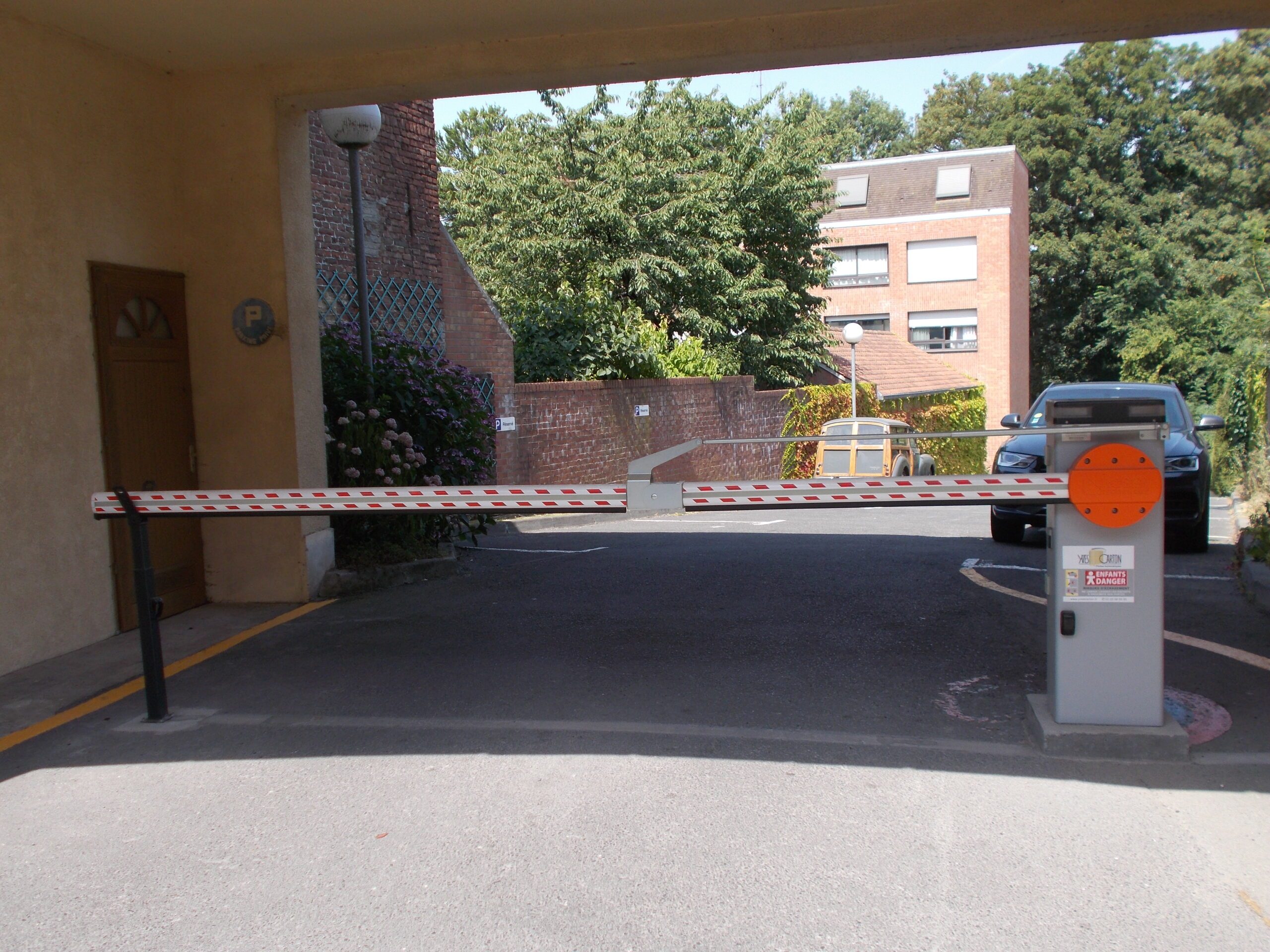 Barrière levante parking