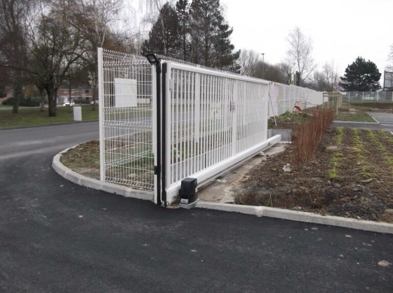 Portail coulissant - CARTON 18